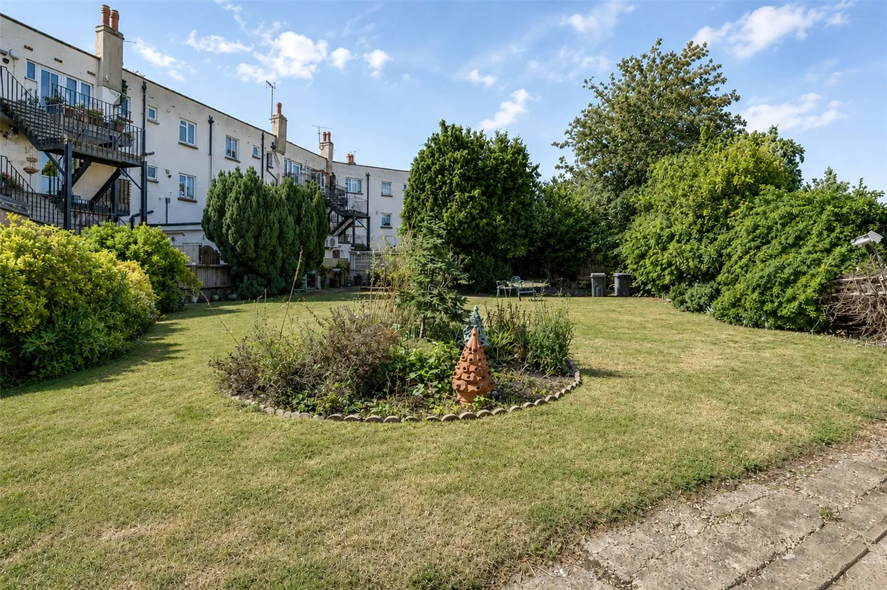 Manners Way, Southend-on-Sea, SS2, photo 9