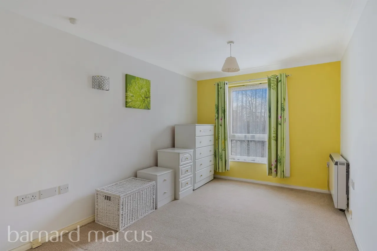 Ashley Avenue, Epsom, KT18, photo 7