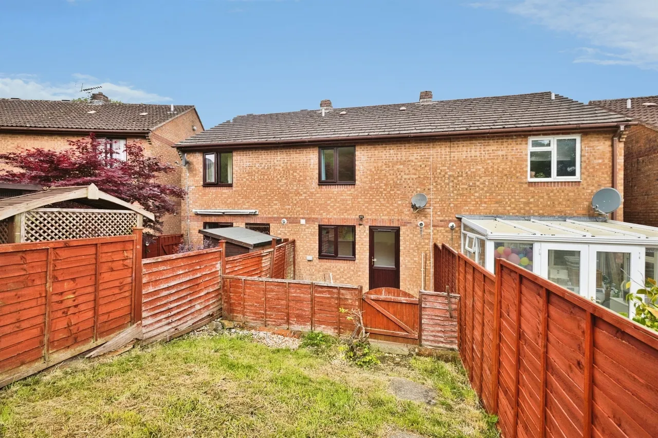 Weavers Close, Crewkerne, TA18, photo 10