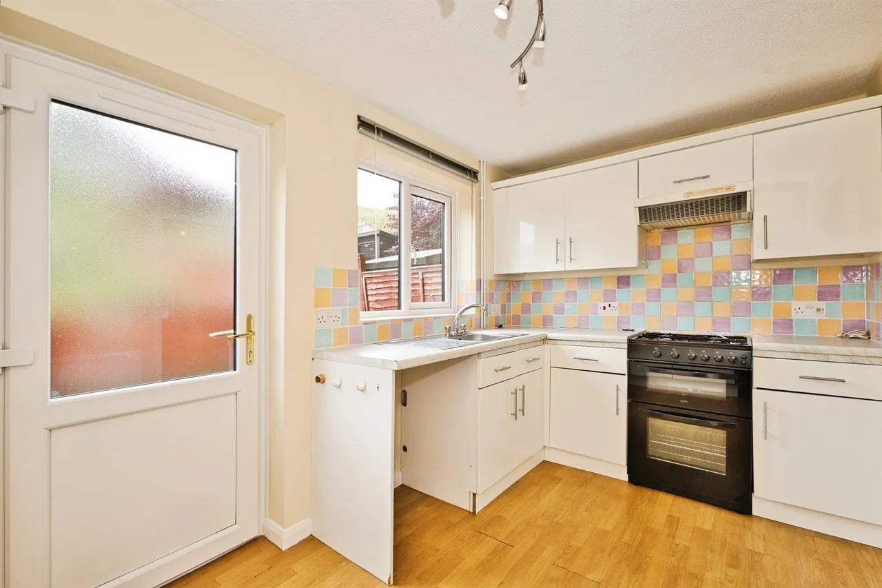 Weavers Close, Crewkerne, TA18, photo 13