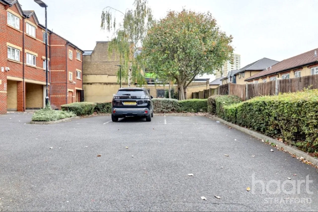 Barnby Street, E15, photo 17