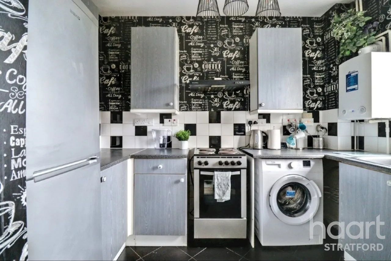 Barnby Street, E15, photo 12