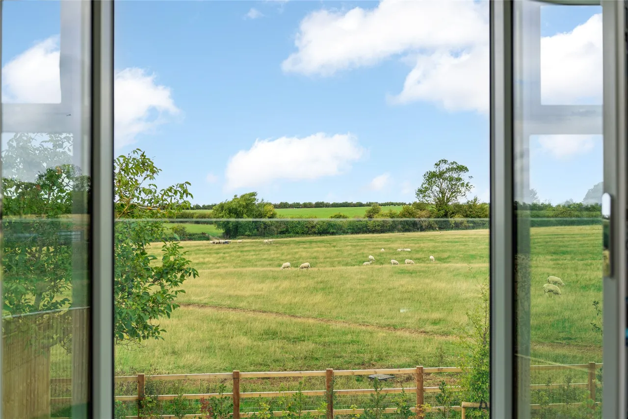 Sandy Lane, Long Crendon, HP18, photo 18