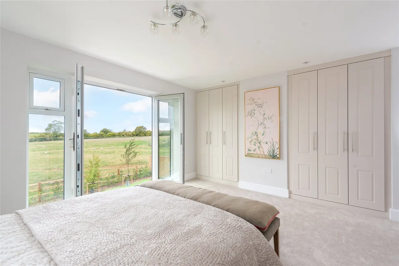 Sandy Lane, Long Crendon, HP18, photo 17