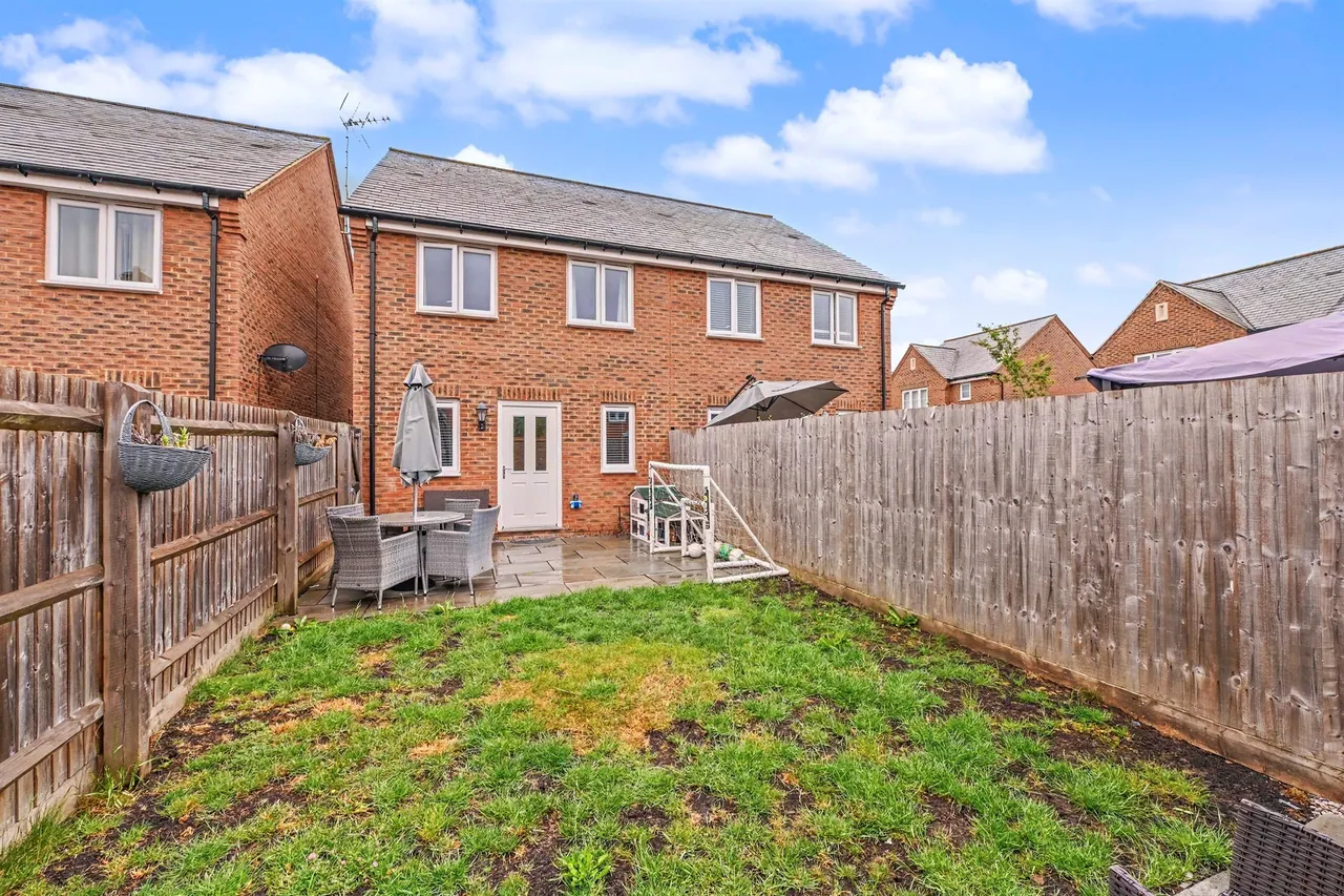 Waring Crescent, Aston Clinton, HP22, photo 16