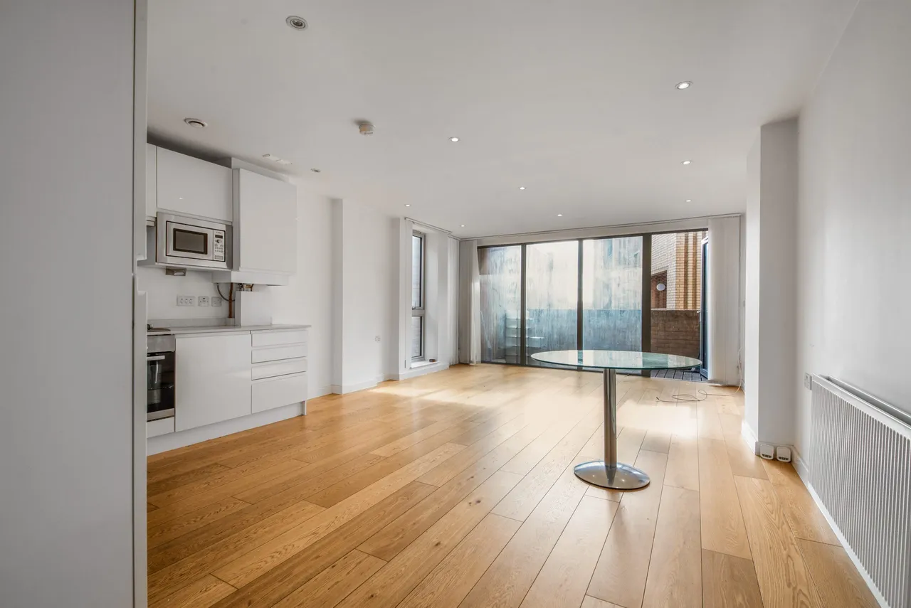 Bromley Road, London, SE6, photo 5