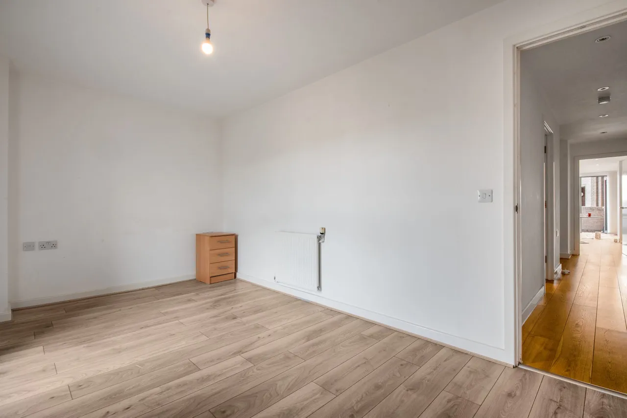 Bromley Road, London, SE6, photo 10
