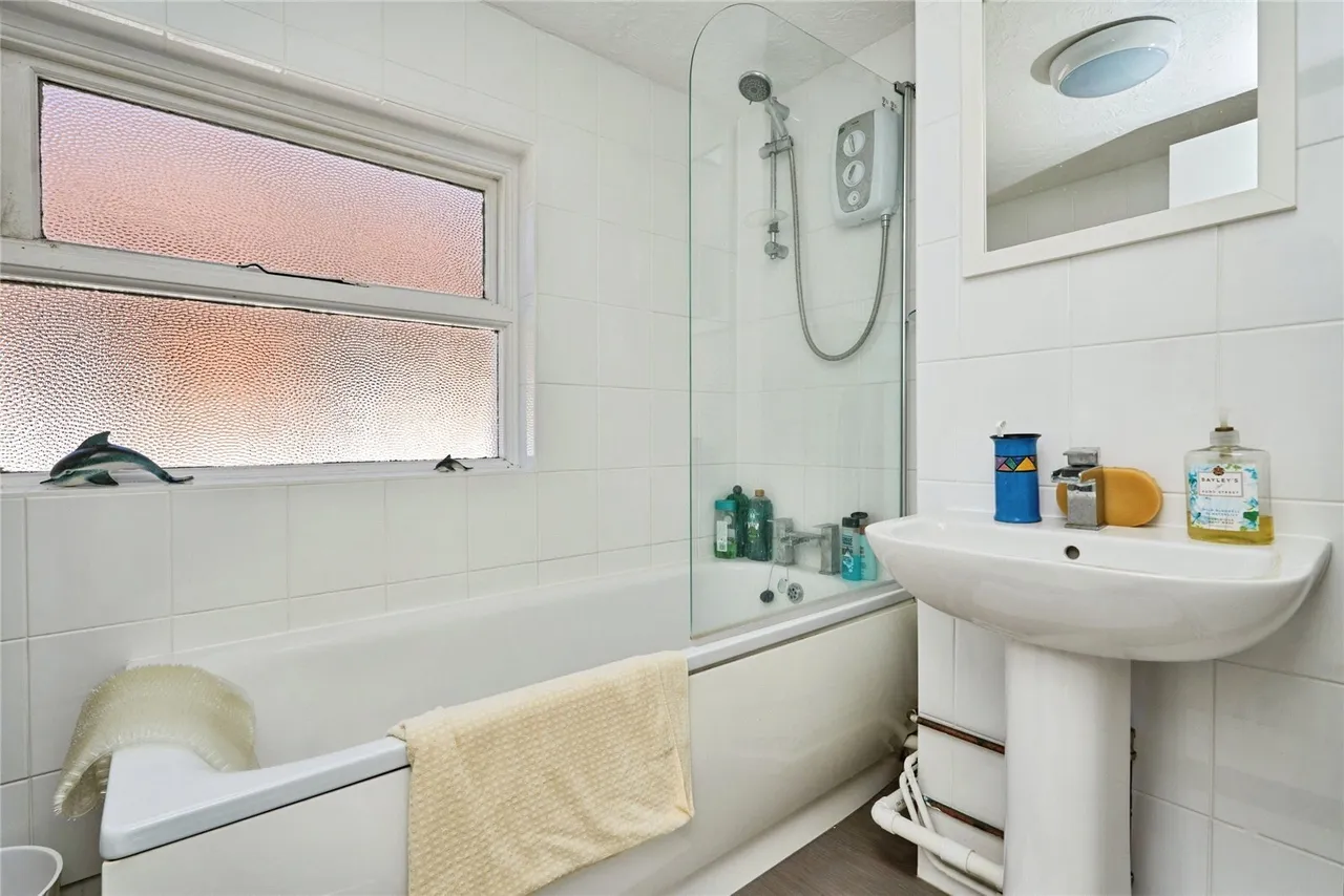 Pellhurst Road, Ryde, PO33, photo 10
