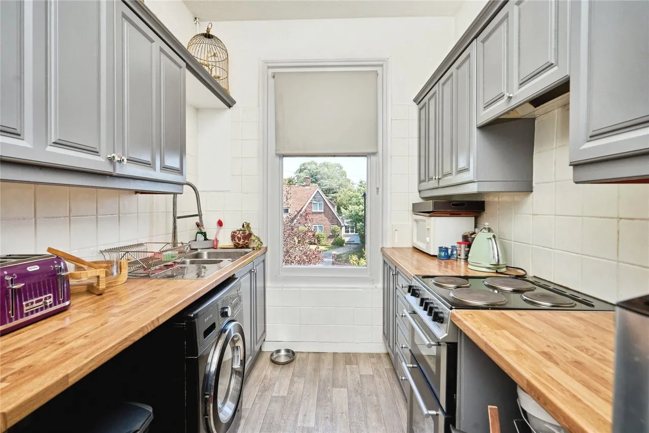 Pellhurst Road, Ryde, PO33, photo 8