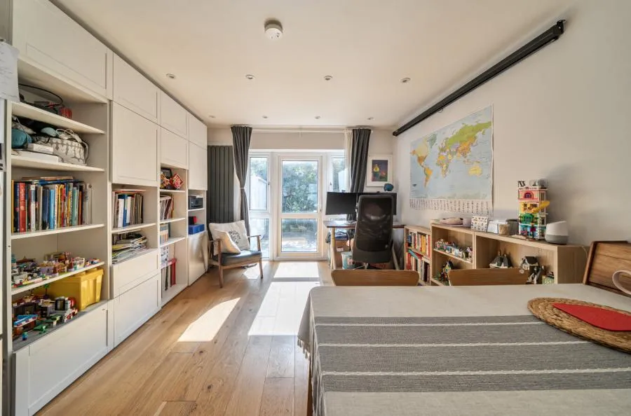 Ravenscourt Gardens, London, W6, photo 15