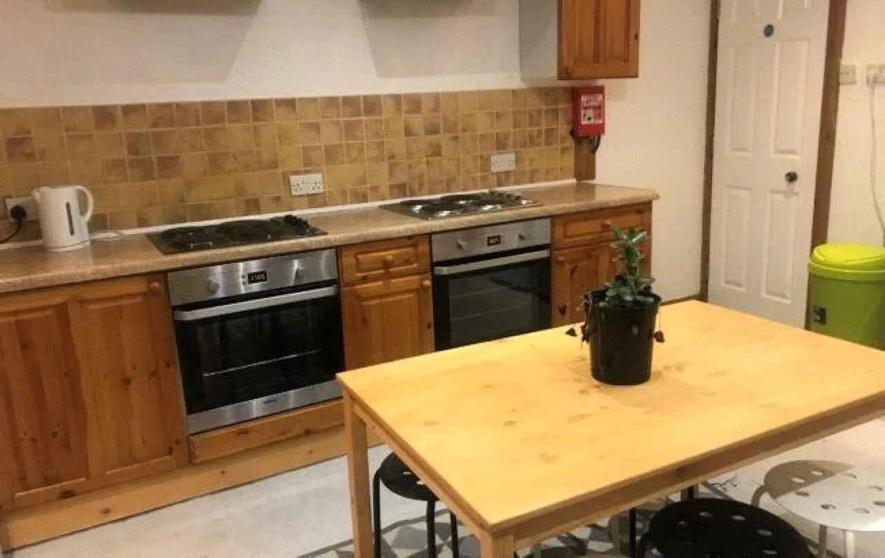 Fitzwilliam Street, Huddersfield, HD1, photo 10