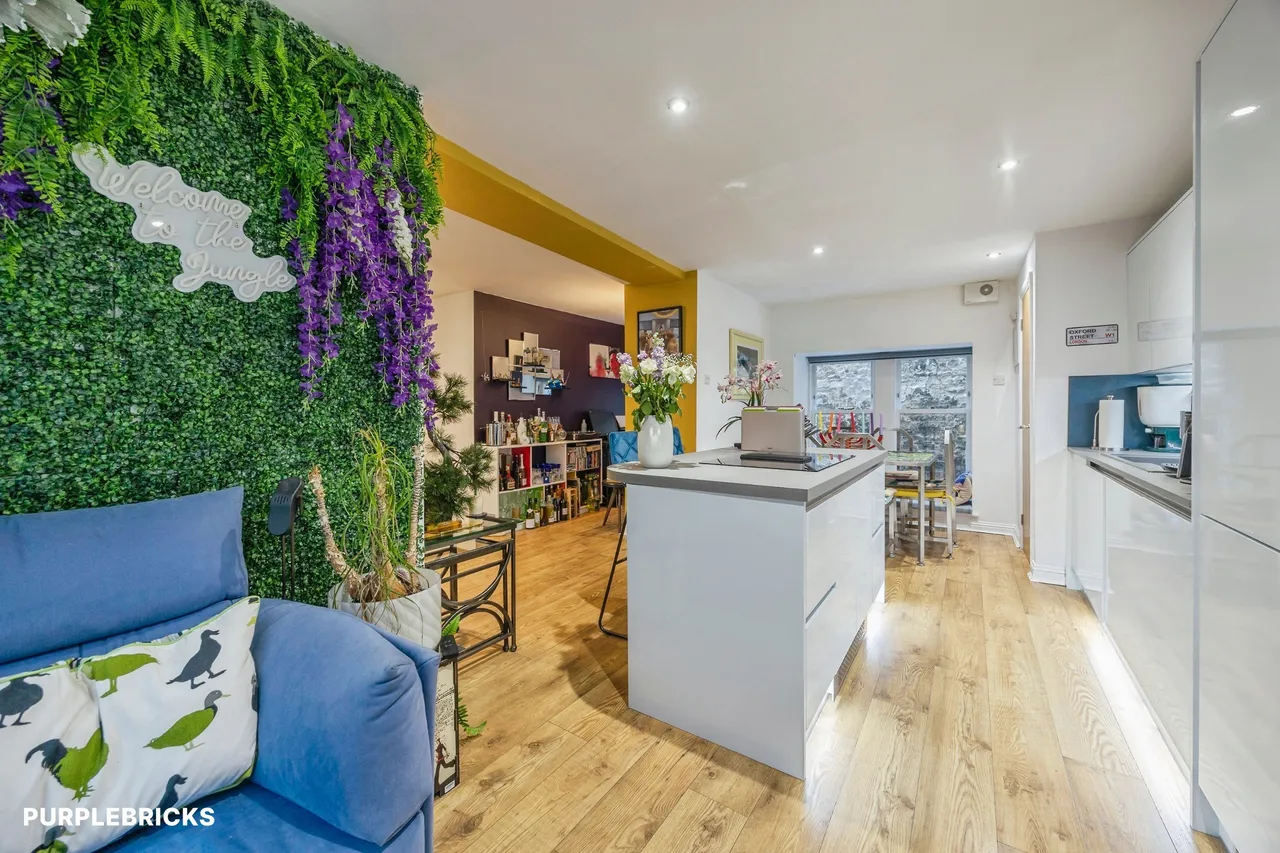 2 bed flat for sale, West Port, Edinburgh, EH1