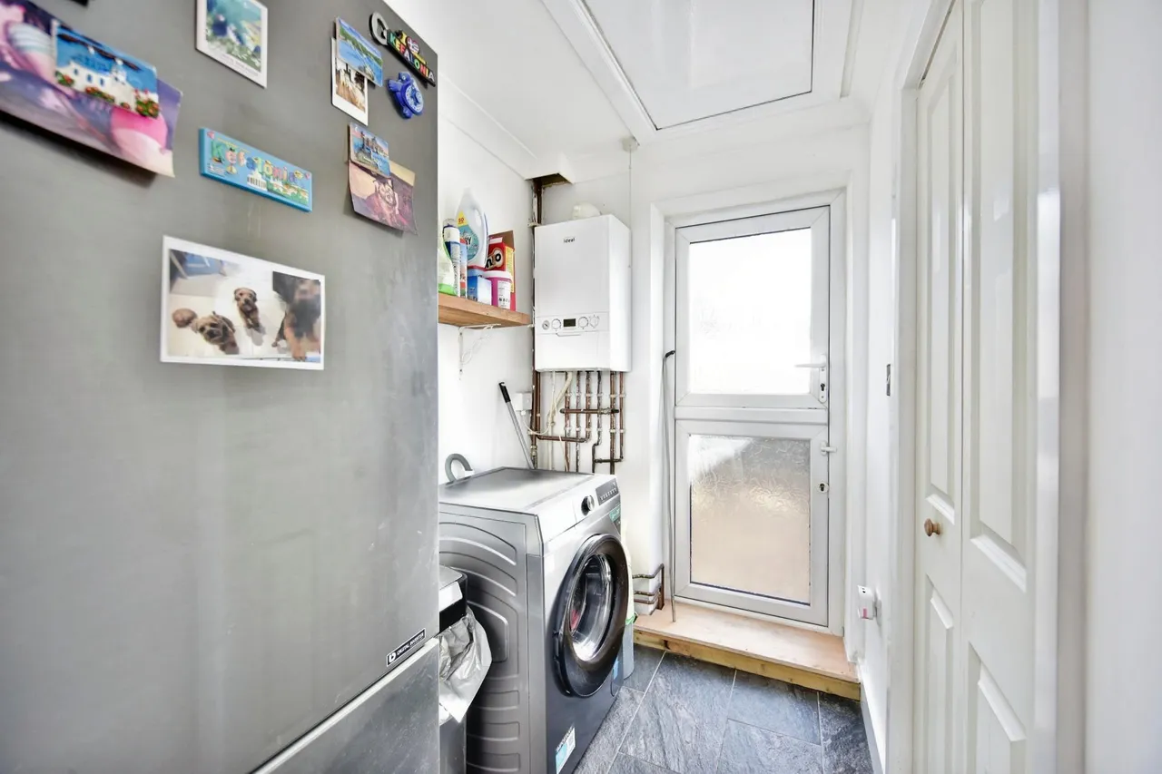 Playstool Road, Newington, ME9, photo 10