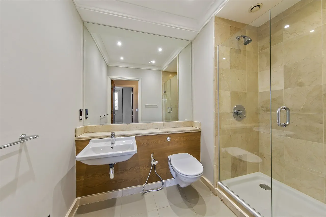 Whitcome Mews, Kew, TW9, photo 8