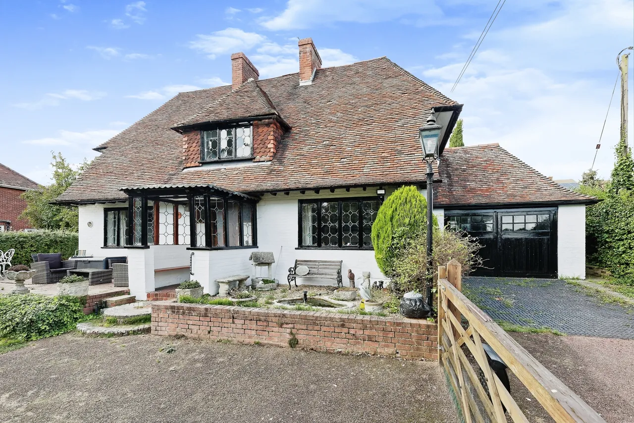 3 bed house for sale, Island Road, Sturry, CT2