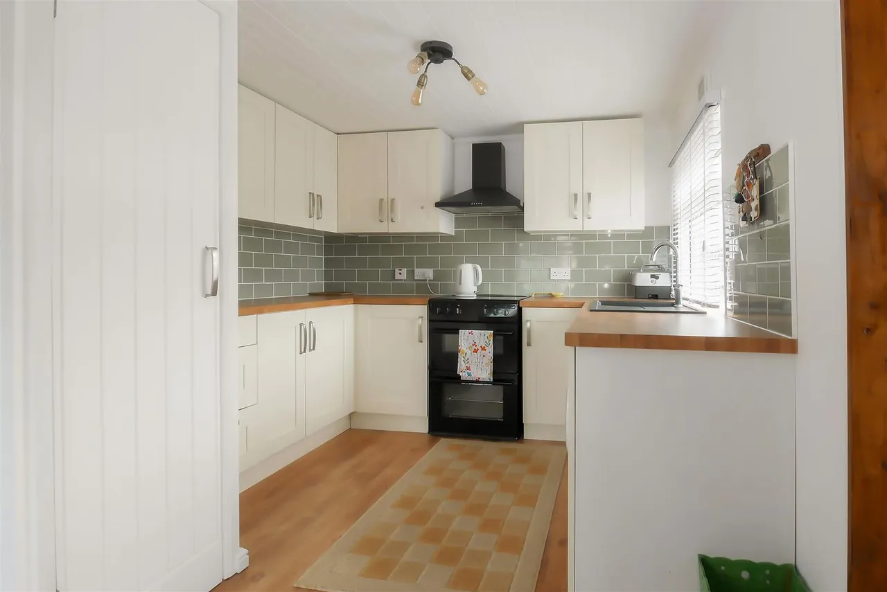 Thornlea Court, Wick, photo 3
