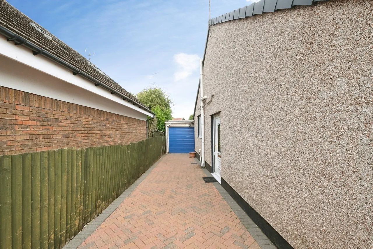Cefn Court, Rogerstone, Newport, NP10, photo 21