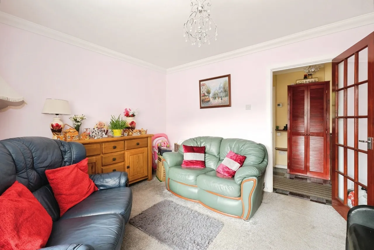 Cefn Court, Rogerstone, Newport, NP10, photo 4