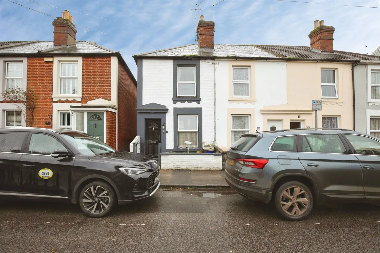 2 bed house to rent, Fairview Road, Salisbury, SP1