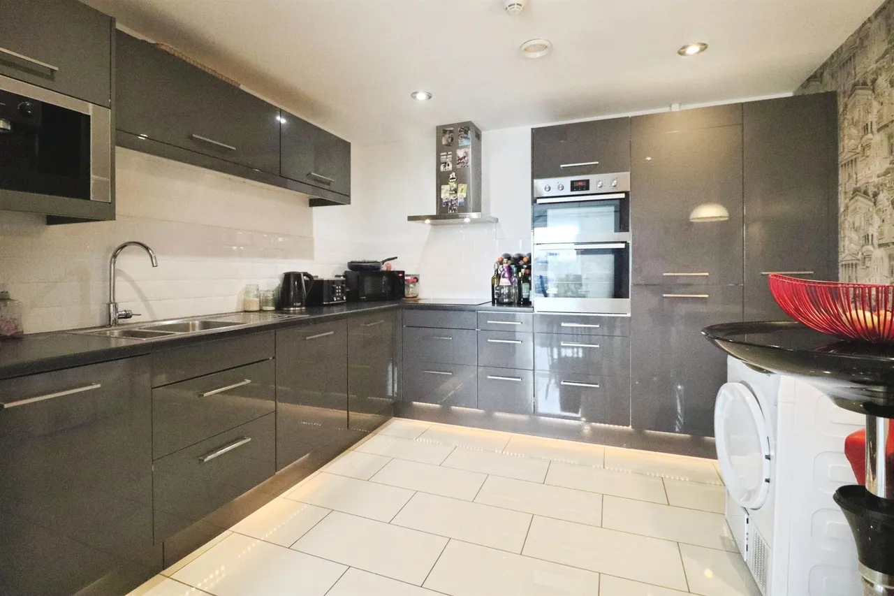 Judkin Court, Cardiff, CF10, photo 12