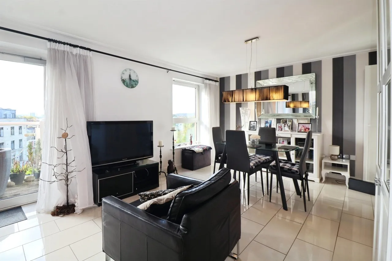 Judkin Court, Cardiff, CF10, photo 6