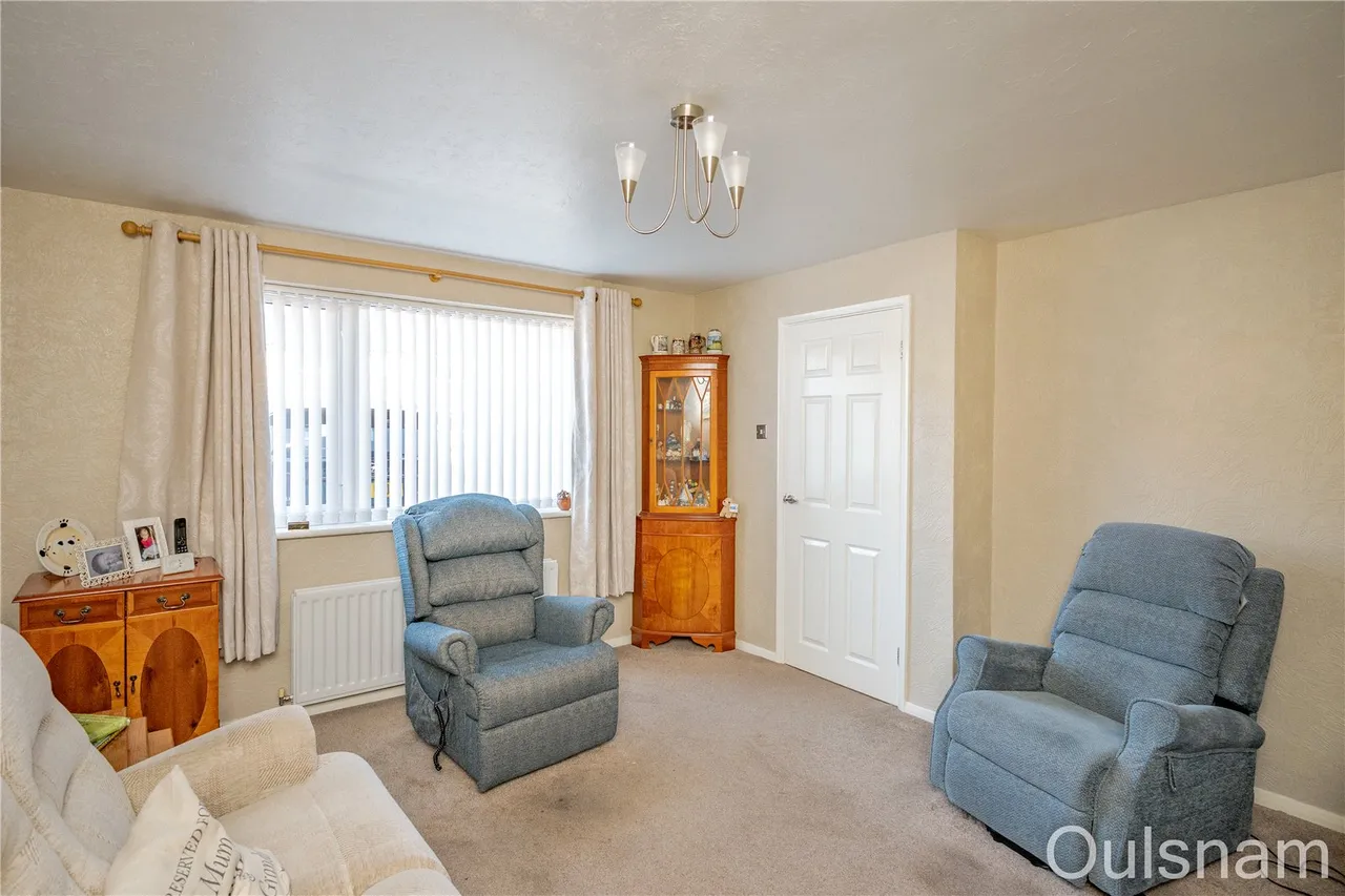 Lincoln Road, Bromsgrove, Worcestershire, B61 8SE, photo 3