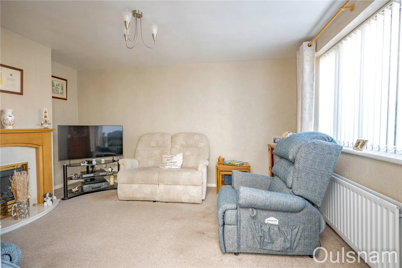 Lincoln Road, Bromsgrove, Worcestershire, B61 8SE, photo 2