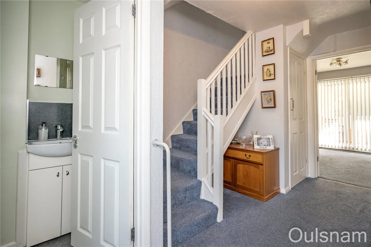 Lincoln Road, Bromsgrove, Worcestershire, B61 8SE, photo 11