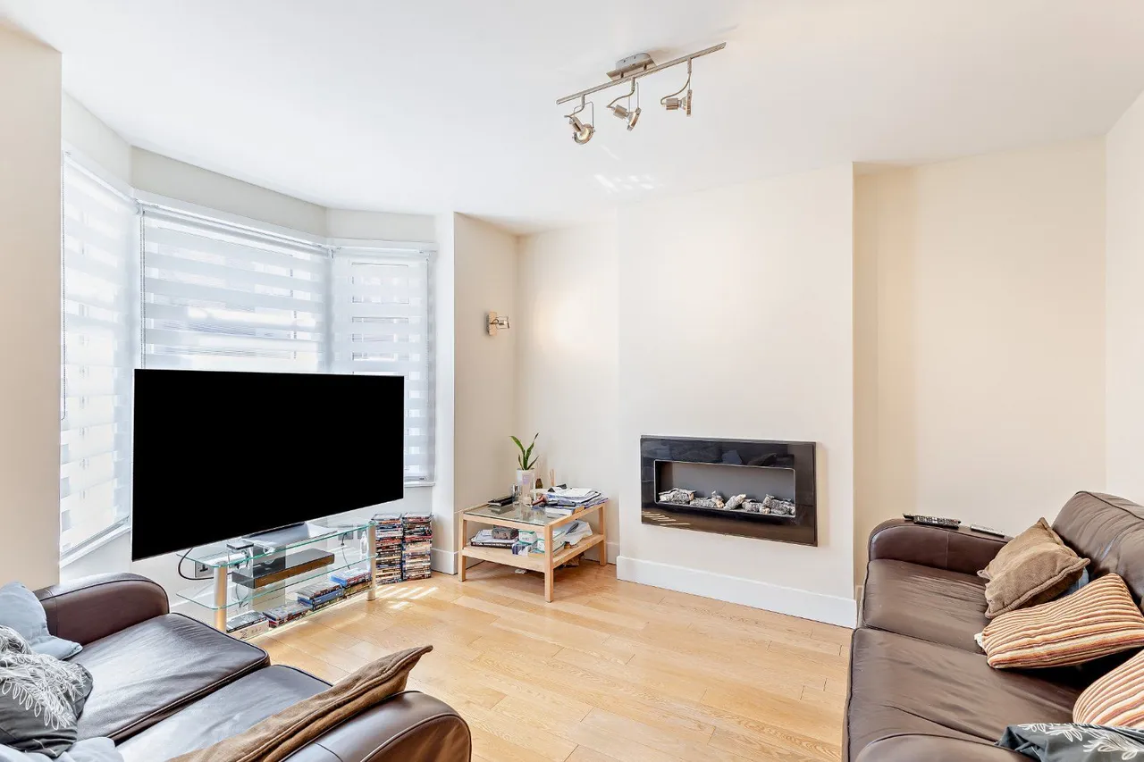 Testard Road, Guildford, Surrey, GU2 4JT, photo 3