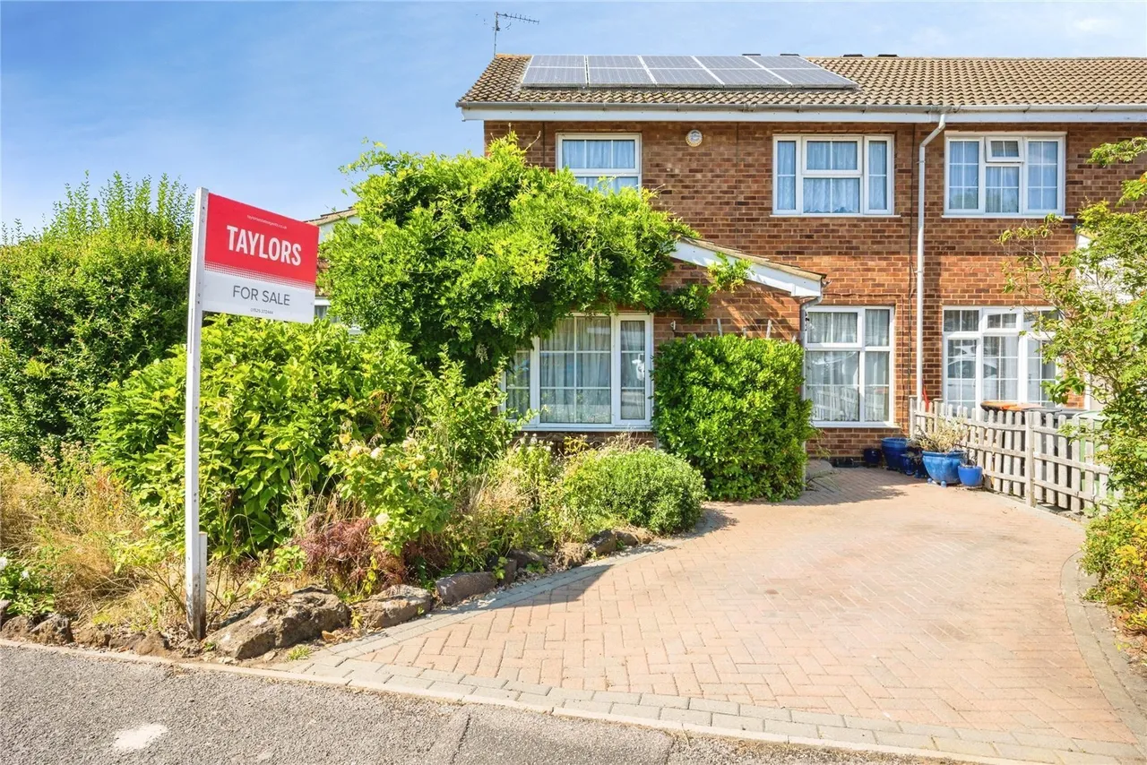 3 bed house for sale — Centauri Close, Leighton Buzzard, Bedfordshire, LU7