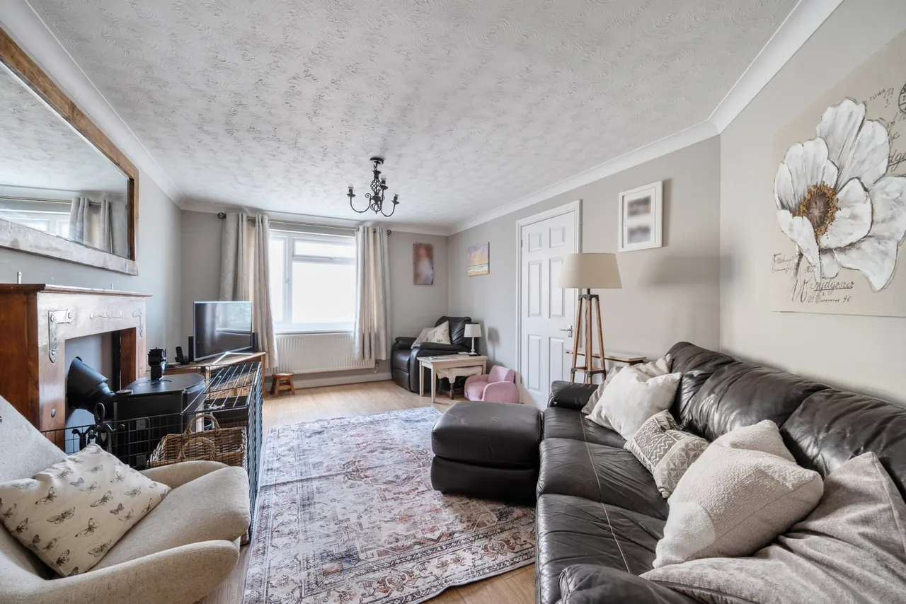 Hillbourne Close, Warminster, BA12, photo 9