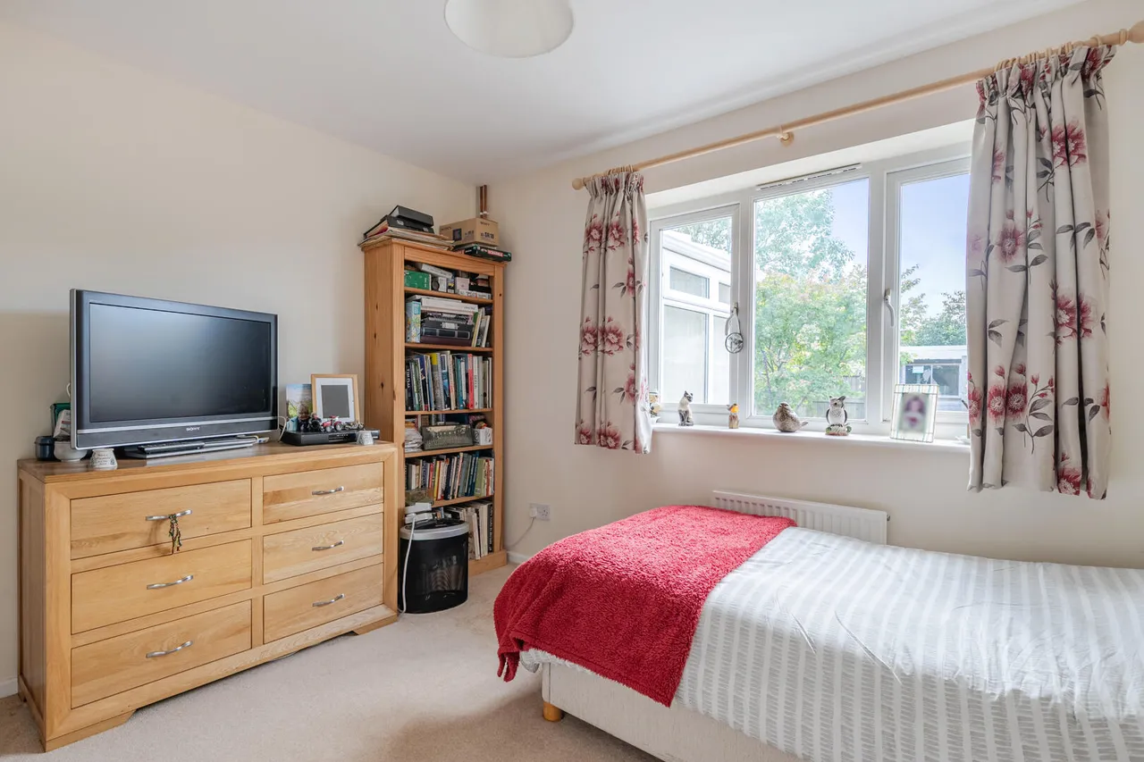 Waterside Park, Devizes, SN10, photo 7