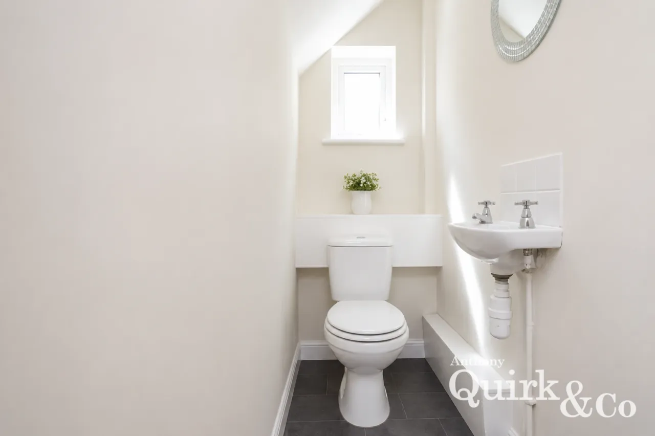 Cambridge Road, Canvey Island, SS8, photo 5