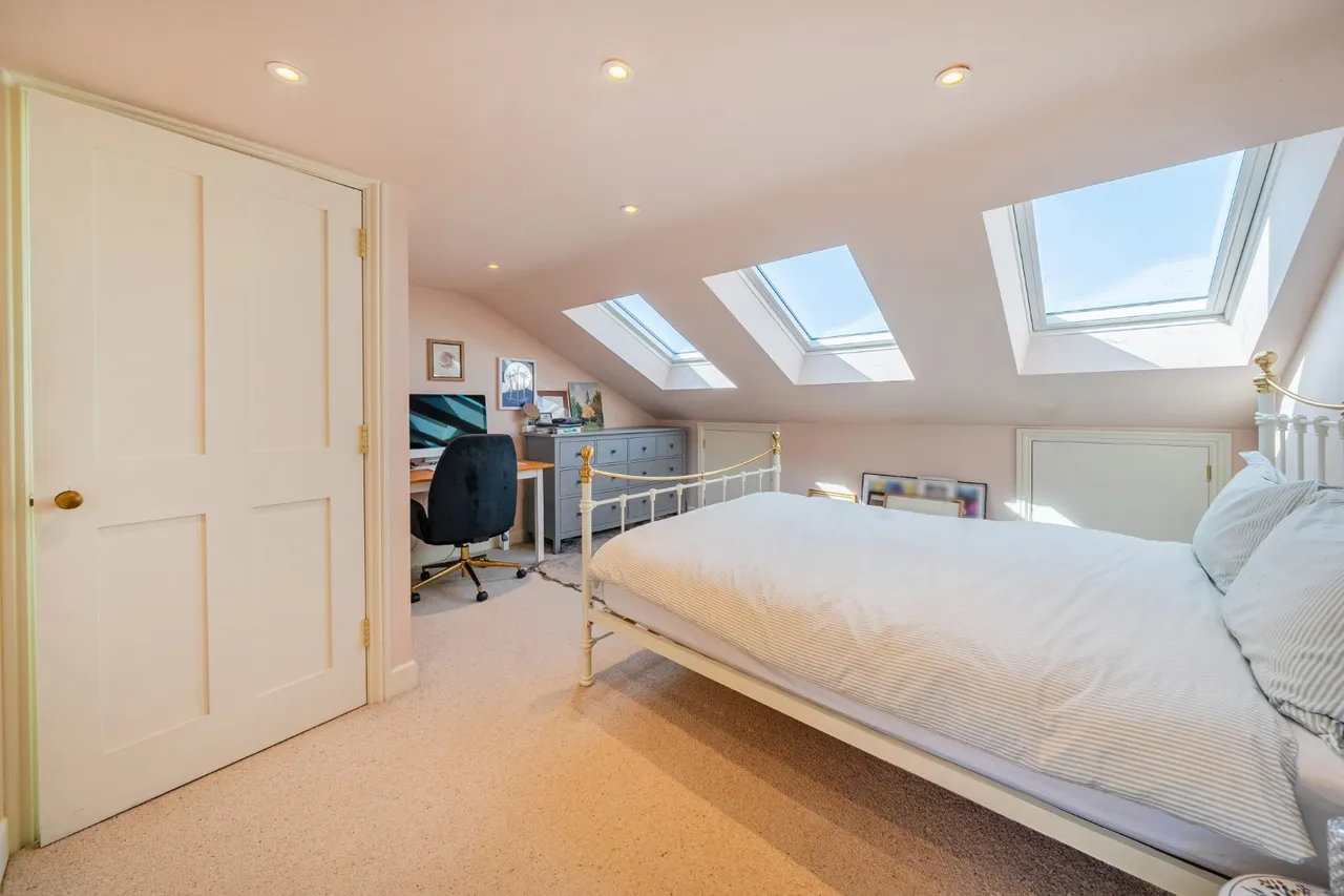 Thornbury Road, Brixton, London, SW2, photo 11