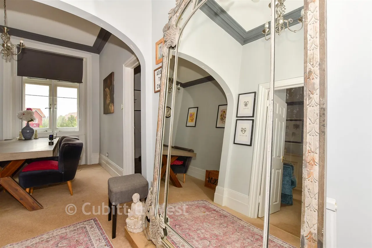 Guildford Road, Loxwood, RH14, photo 9