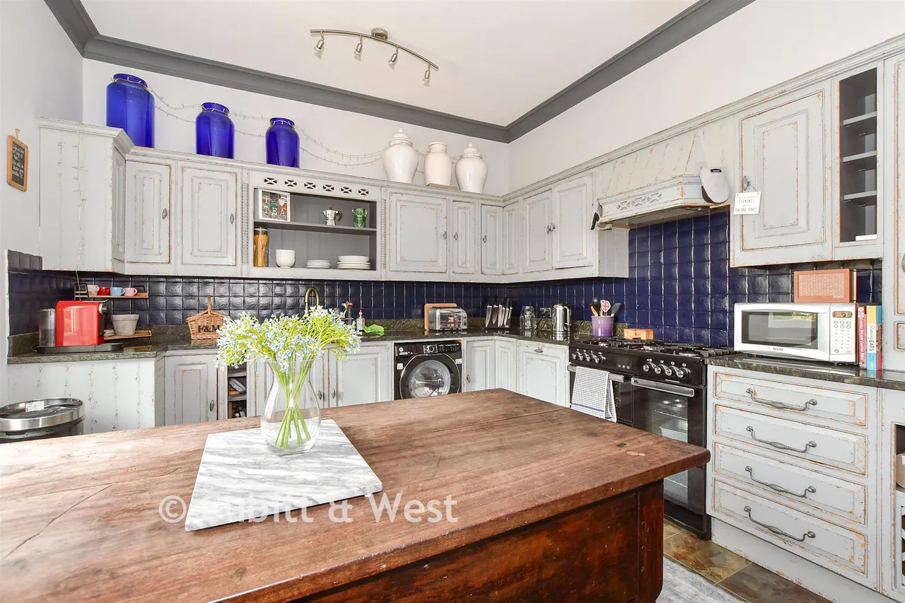 Guildford Road, Loxwood, RH14, photo 4