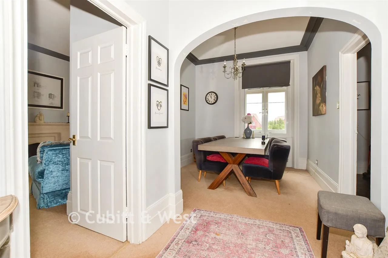 Guildford Road, Loxwood, RH14, photo 3