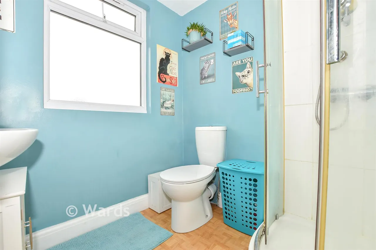 Gerrard Avenue, Medway, ME1, photo 11