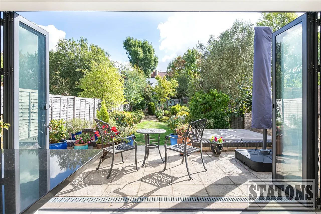 Fitzjohn Avenue, Barnet, EN5, photo 9