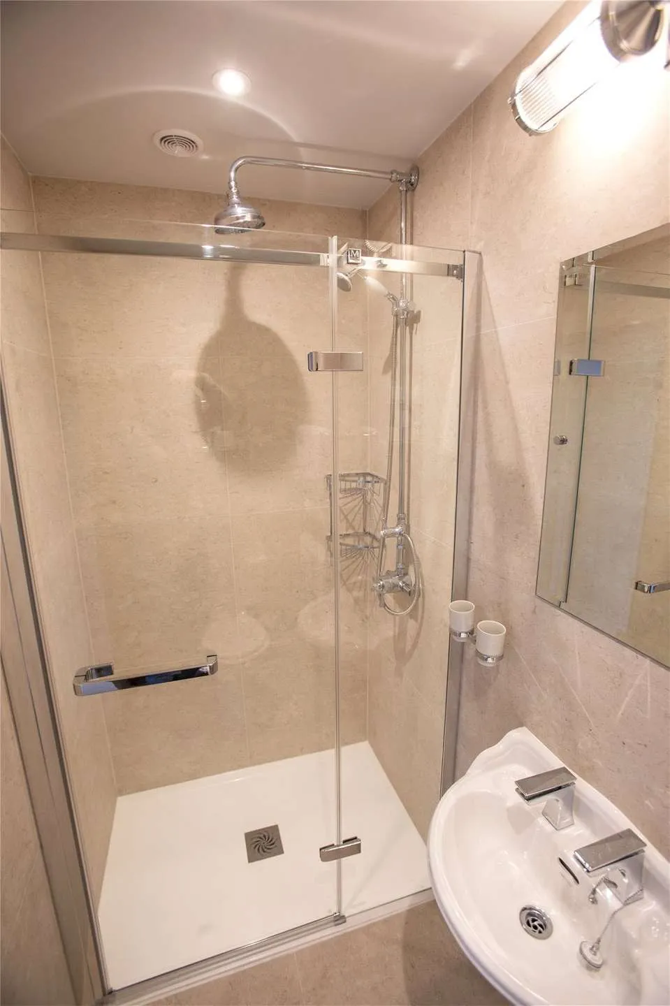 Freshwater House, 15 School Green Road, Isle Of Wight, PO40 9AJ, photo 8