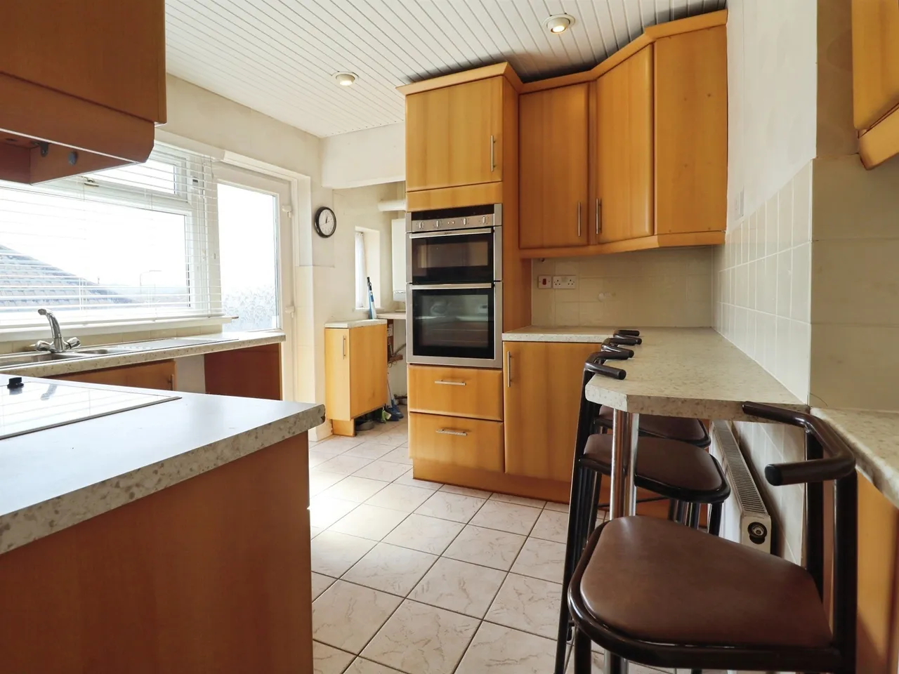 Queens Drive, Llantwit Fardre, Pontypridd, photo 5