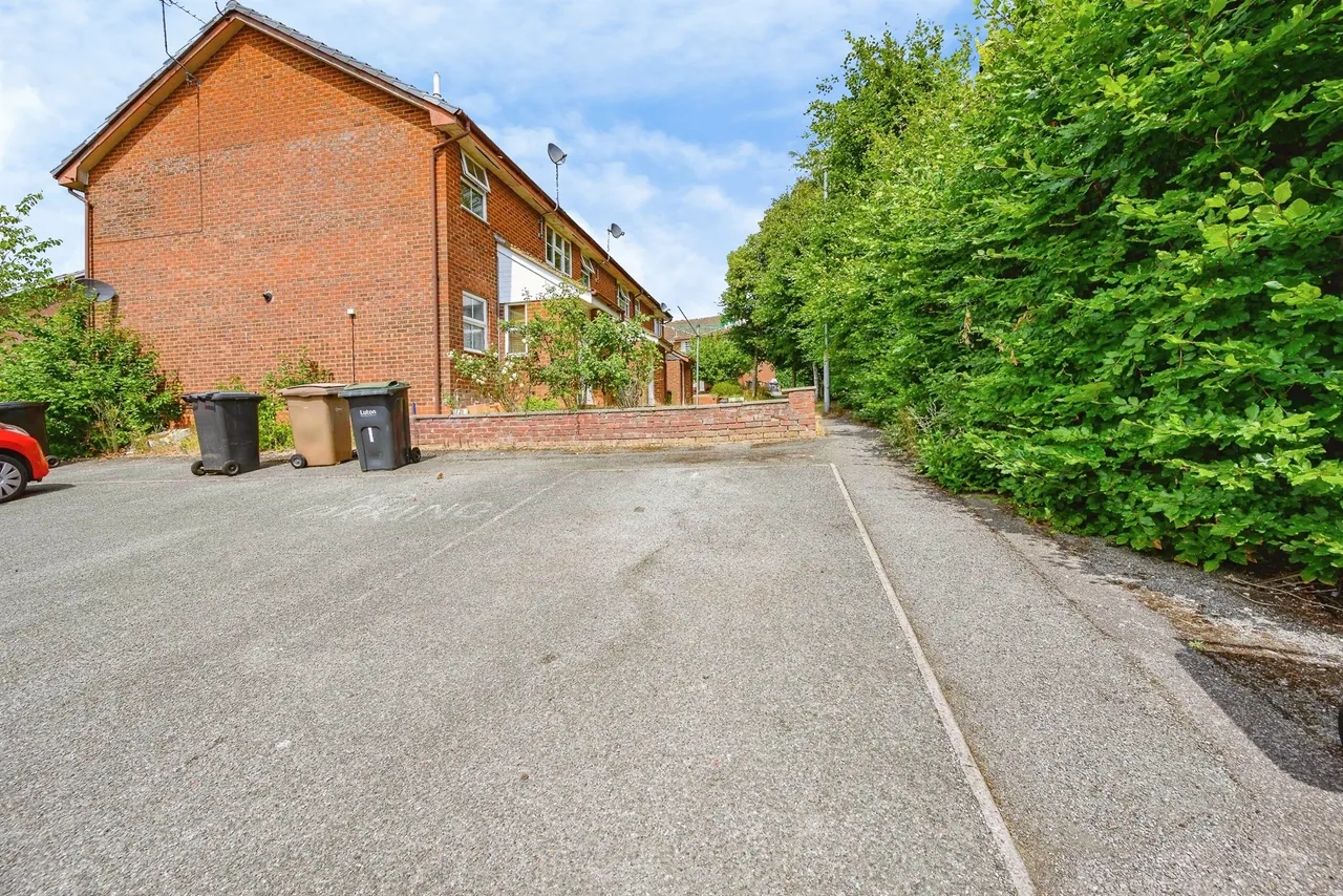 Campania Grove, Luton, LU3, photo 2