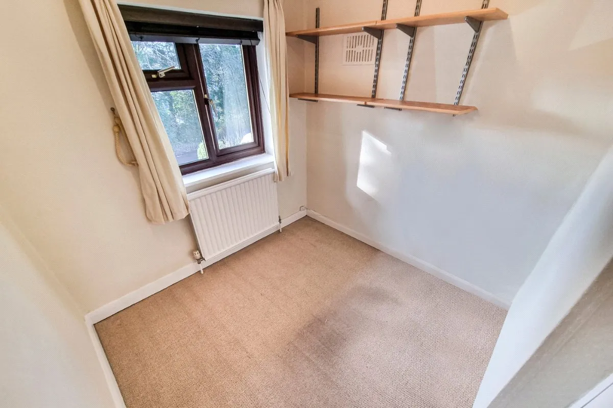 Oxenden Road, Tongham, Farnham, Surrey, GU10 1AR, photo 14