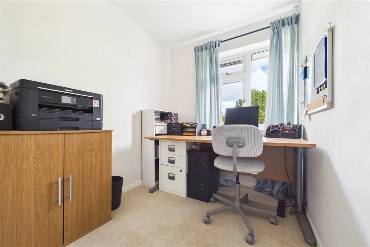 Summerlug, Mortimer Common, RG7, photo 9
