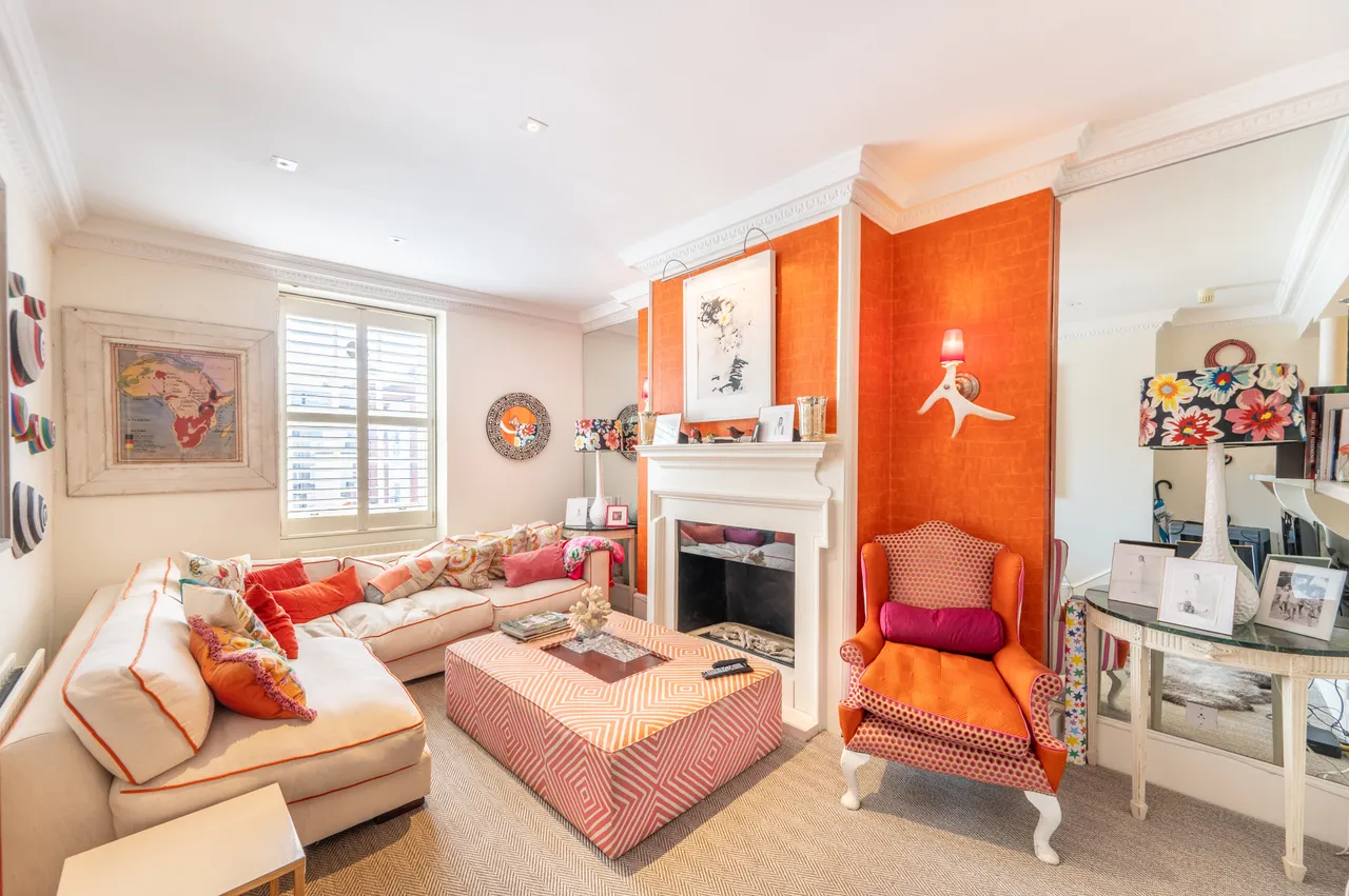 2 bed flat for sale — Flat 3, 7 Kensington Church Street, London