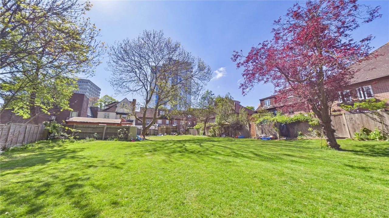 New River Way, London, N4, photo 23