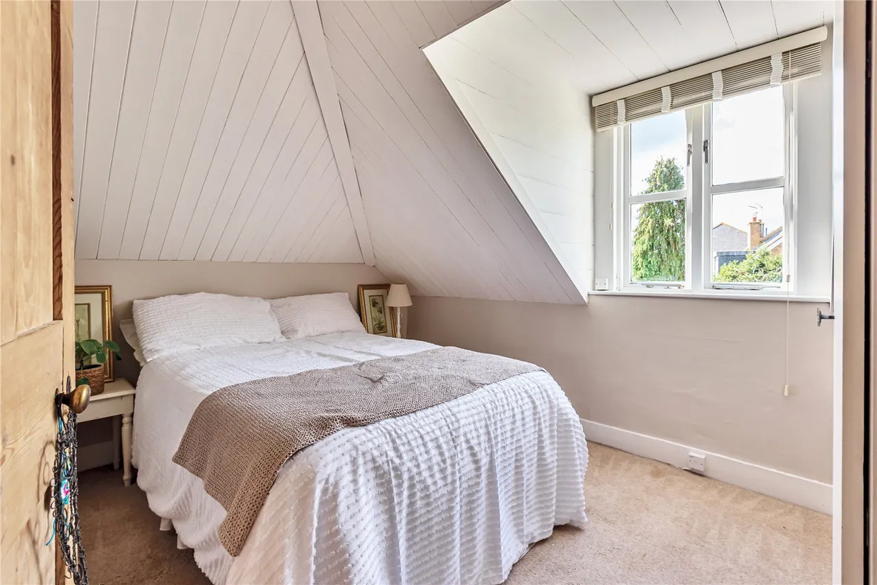 Belgrade Road, Hampton, TW12 2AZ, photo 10