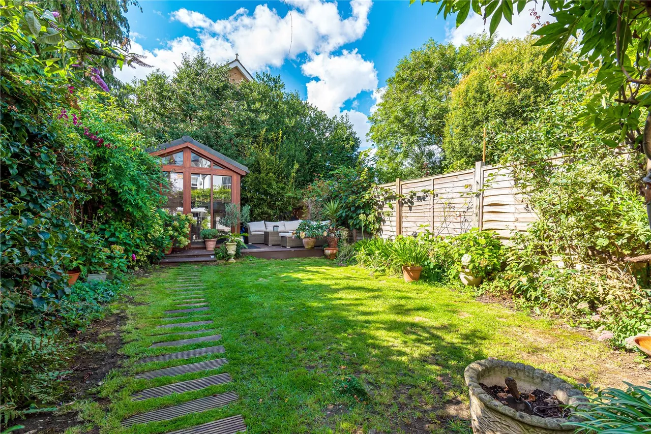 Belgrade Road, Hampton, TW12 2AZ, photo 13