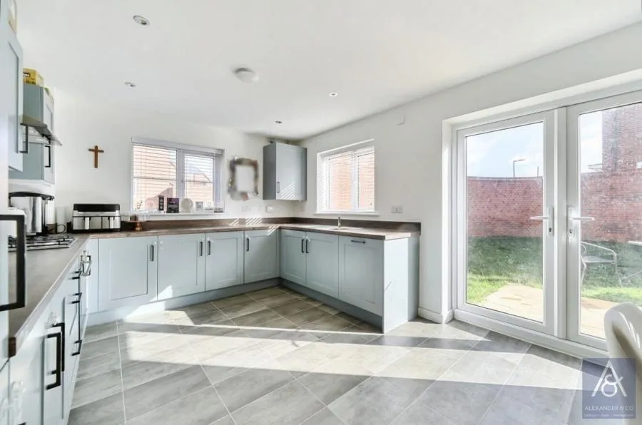 Mollys Mount, Steeple Claydon, MK18, photo 14