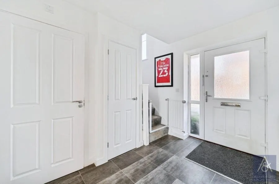 Mollys Mount, Steeple Claydon, MK18, photo 13